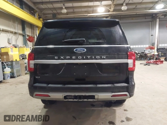 2022 Ford Expedition XLT with VIN 1FMJU1JT0NEA48370, listed as a IAAI auction lot 41340682 with 34,238 mi miles. Bid and sale history available at carsss.com. Image 17.