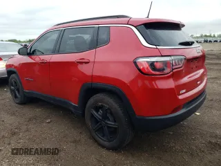 2019 Jeep Compass Latitude z VIN 3C4NJCBBXKT615468, wystawiony jako Copart lot #57355845 z przebiegiem 74 164 mil mil oraz Szkoda całkowita • Salvage title. Historia ofert i sprzedaży dostępna na DreamBid. Obrazek 2.
