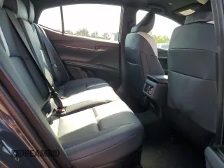 2025 Toyota Camry LE z VIN 4T1DAACK3SU079723, wystawiony jako Copart lot #52720165 z przebiegiem 5800 mil mil oraz Szkoda całkowita • Salvage title. Historia ofert i sprzedaży dostępna na DreamBid. Obrazek 10.
