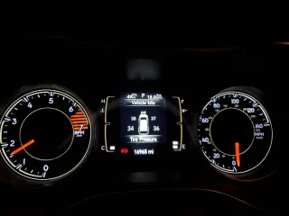 2019 Jeep Cherokee Altitude с VIN 1C4PJMLB5KD395188, выставлен на аукционе Copart как лот 61663415 с пробегом 16 965 миль миль и Списание • Salvage title. История ставок и продаж доступна на DreamBid. Изображение 9.