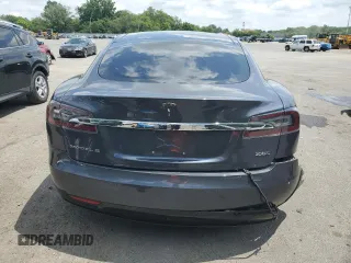 2017 Tesla Model S 100D with VIN 5YJSA1E24HF191280, listed as a Copart auction lot 62598095 with 57,262 mi miles and Clean title. Bid and sale history available at DreamBid. Image 6.