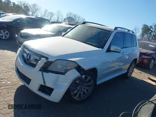 2010 Mercedes-Benz GLK 350 z VIN WDCGG8HBXAF372372, wystawiony jako IAAI lot #41843416 z przebiegiem 178 902 mil mil oraz . Historia ofert i sprzedaży dostępna na DreamBid. Obrazek 2.