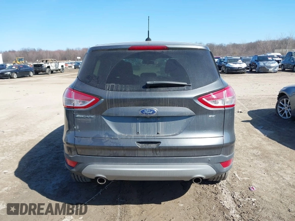 2016 Ford Escape SE with VIN 1FMCU0G73GUC76322, listed as a IAAI auction lot 41796746 with 61,821 mi miles. Bid and sale history available at carsss.com. Image 17.
