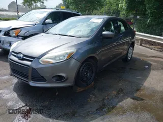 2012 Ford Focus SE z VIN 1FAHP3F22CL125941, wystawiony jako IAAI lot #42176898 z przebiegiem 157 940 mil mil oraz . Historia ofert i sprzedaży dostępna na DreamBid. Obrazek 17.