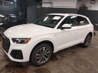2024 Audi Q5 S line Premium z VIN WA1GAAFY8R2116024, wystawiony jako IAAI lot #41628404 z przebiegiem 4966 mil mil oraz . Historia ofert i sprzedaży dostępna na DreamBid. Obrazek 17.