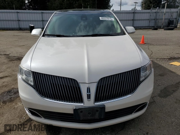 2014 Lincoln MKT EcoBoost with VIN 2LMHJ5ATXEBL58623, listed as a Copart auction lot 48222015 with 255,495 mi miles and Clean Title. Bid and sale history available at DreamBid. Image 5.
