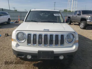 2014 Jeep Patriot Latitude с VIN 1C4NJRFB6ED792039, выставлен на аукционе Copart как лот 63076565 с пробегом 215 522 миль миль и Списание • Salvage title. История ставок и продаж доступна на DreamBid. Изображение 5.
