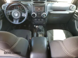 2017 Jeep Wrangler Unlimited Sahara with VIN 1C4BJWEG1HL541650, listed as a Copart auction lot 54393255 with 184,323 mi miles and Clean title. Bid and sale history available at DreamBid. Image 8.