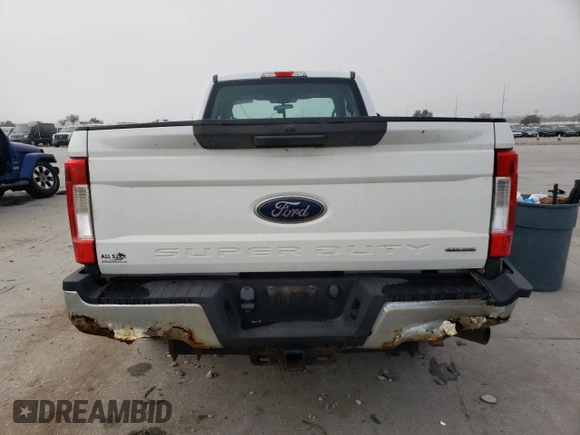 2017 Ford F-250 XLT with VIN 1FT7X2A61HEC90630, listed as a Copart auction lot 44420155 with 121,755 mi miles and Clean title. Bid and sale history available at DreamBid. Image 6.