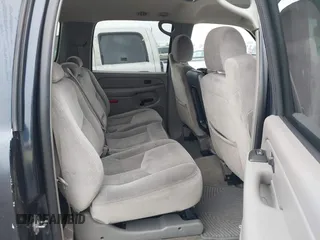 2006 GMC Yukon XL SLT with VIN 1GKEC16Z56J140299, listed as a IAAI auction lot 41593951 with 219,924 mi miles. Bid and sale history available at carsss.com. Image 8.