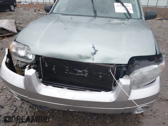 2005 Ford Escape Hybrid with VIN 1FMCU95H55KE10725, listed as a IAAI auction lot 41331983 with 1 mi miles. Bid and sale history available at carsss.com. Image 6.