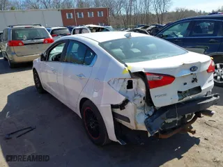 2014 Kia Forte EX with VIN KNAFZ4A85E5096324, listed as a IAAI auction lot 41704435 with 138,311 mi miles. Bid and sale history available at carsss.com. Image 3.