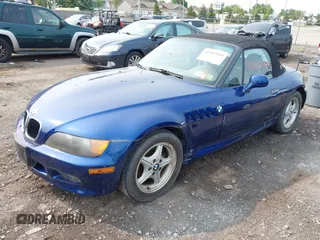 1996 BMW 3 Series Z3 1.9 z VIN 4USCH7327TLB72781, wystawiony jako IAAI lot #42422169 z przebiegiem Nie podano mil oraz . Historia ofert i sprzedaży dostępna na DreamBid. Obrazek 2.