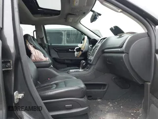 2013 GMC Acadia SLT with VIN 1GKKRRKD0DJ145630, listed as a IAAI auction lot 41639940 with 171,741 mi miles. Bid and sale history available at carsss.com. Image 5.