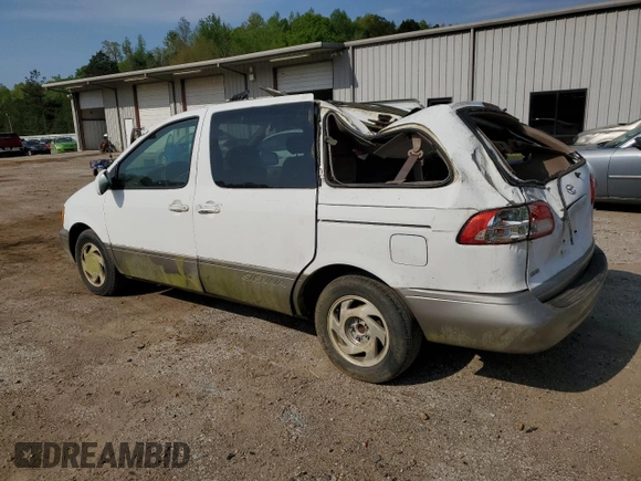 2002 Toyota Sienna LE with VIN 4T3ZF13C02U480461, listed as a Copart auction lot 52718925 with 401,011 mi miles and Salvage Title. Bid and sale history available at carsss.com. Image 2.
