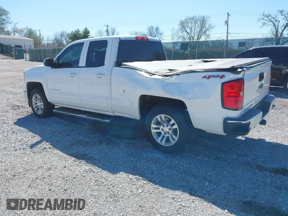 2015 Chevrolet Silverado 1500 LT with VIN 1GCVKREC0FZ200937, listed as a IAAI auction lot 41805994 with 51,706 mi miles. Bid and sale history available at carsss.com. Image 3.