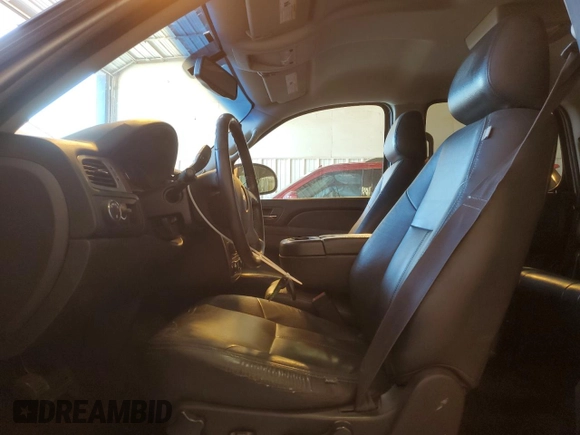 2013 Chevrolet Tahoe LS with VIN 1GNSCAE07DR335358, listed as a Copart auction lot 51713945 with 186,906 mi miles and Salvage title. Bid and sale history available at DreamBid. Image 7.