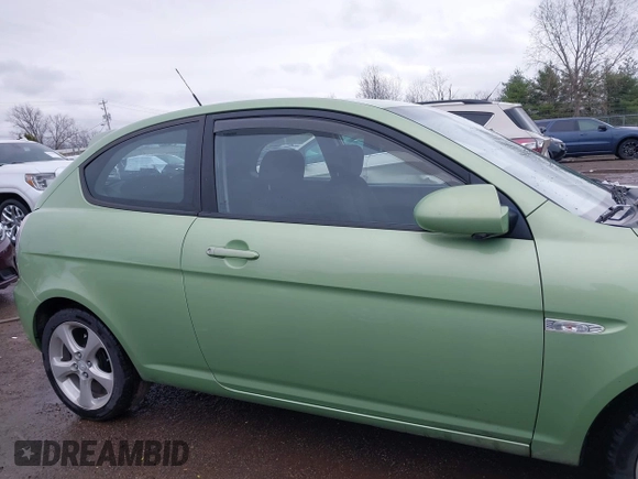2009 Hyundai Accent Auto SE with VIN KMHCN36C69U113339, listed as a IAAI auction lot 41921277 with 228,213 mi miles. Bid and sale history available at carsss.com. Image 13.