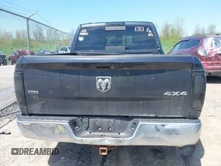 2017 Ram 1500 Big Horn z VIN 1C6RR7LT2HS677912, wystawiony jako IAAI lot #42198020 z przebiegiem 136 215 mil mil oraz . Historia ofert i sprzedaży dostępna na DreamBid. Obrazek 16.