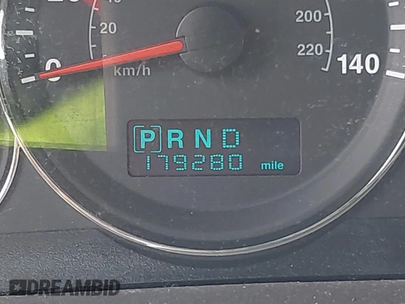 2007 Jeep Grand Cherokee Laredo z VIN 1J8HR48P77C548578, wystawiony jako IAAI lot #41974603 z przebiegiem 179 280 mil mil oraz . Historia ofert i sprzedaży dostępna na DreamBid. Obrazek 12.