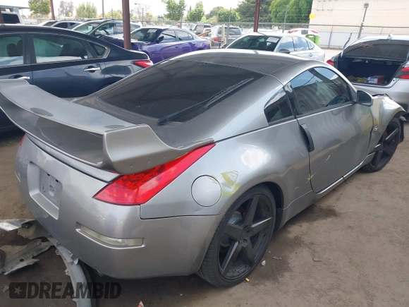 2006 Nissan 350Z Grand Touring with VIN JN1AZ34D56M310867, listed as a IAAI auction lot 42053867 with 215,514 mi miles. Bid and sale history available at carsss.com. Image 4.
