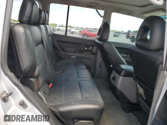 2006 Mitsubishi Montero Limited z VIN JA4MW51SX6J004048, wystawiony jako Copart lot #52954555 z przebiegiem 175 823 mil mil oraz Czysty tytuł • Clean title. Historia ofert i sprzedaży dostępna na DreamBid. Obrazek 11.