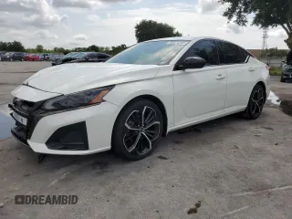 2023 Nissan Altima SR z VIN 1N4BL4CV7PN355491, wystawiony jako Copart lot #58624265 z przebiegiem 15 960 mil mil oraz Nie do naprawy • Non repairable. Historia ofert i sprzedaży dostępna na DreamBid. Obrazek 1.