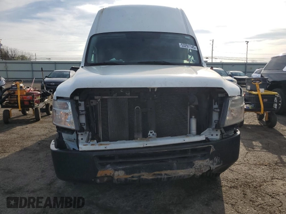2021 Nissan NV Cargo SV z VIN 1N6BF0LY5MN811081, wystawiony jako Copart lot #57692305 z przebiegiem 249 132 mil mil oraz Szkody całkowita. Historia ofert i sprzedaży dostępna na DreamBid. Obrazek 5.
