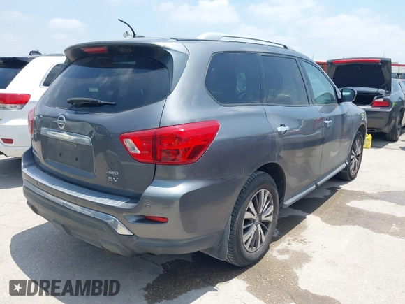 2017 Nissan Pathfinder SV z VIN 5N1DR2MM4HC611218, wystawiony jako IAAI lot #42328866 z przebiegiem 181 476 mil mil oraz . Historia ofert i sprzedaży dostępna na DreamBid. Obrazek 4.