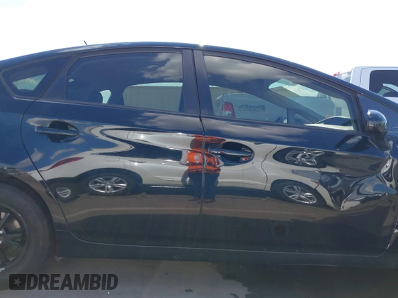 2013 Toyota Prius One z VIN JTDKN3DU1D5601970, wystawiony jako IAAI lot #42407934 z przebiegiem 130 535 mil mil oraz . Historia ofert i sprzedaży dostępna na DreamBid. Obrazek 13.