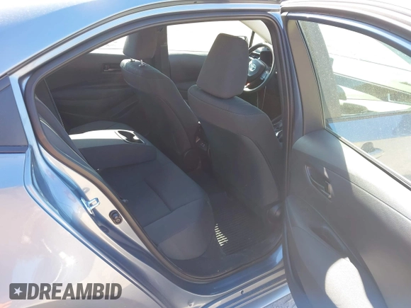 2025 Toyota Corolla LE z VIN 5YFB4MDEXSP241048, wystawiony jako IAAI lot #41710245 z przebiegiem 4 195 mil mil oraz . Historia ofert i sprzedaży dostępna na DreamBid. Obrazek 8.