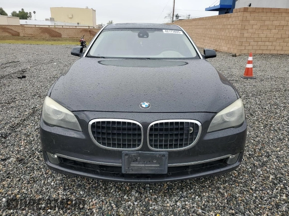 2009 BMW 7 Series 750Li z VIN WBAKB83579CY57269, wystawiony jako Copart lot #42173805 z przebiegiem 140 815 mil mil oraz Szkoda całkowita • Salvage title. Historia ofert i sprzedaży dostępna na DreamBid. Obrazek 5.