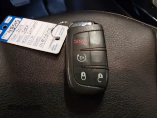 2019 Jeep Compass Latitude with VIN 3C4NJDBB7KT741048, listed as a IAAI auction lot 41597839 with 59,431 mi miles and . Bid and sale history available at DreamBid. Image 11.