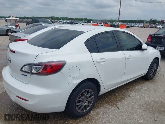 2013 Mazda Mazda3 i Sport with VIN JM1BL1U70D1776657, listed as a IAAI auction lot 42131274 with 133,362 mi miles. Bid and sale history available at carsss.com. Image 4.