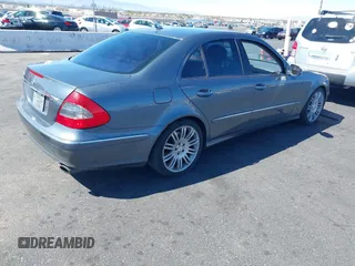 2008 Mercedes-Benz E-Class Luxury 3.5L with VIN WDBUF56X18B228816, listed as a IAAI auction lot 41839315 with 148,521 mi miles. Bid and sale history available at carsss.com. Image 4.