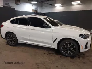 2024 BMW X4 xDrive30i with VIN 5UX33DT06R9U63095, listed as a IAAI auction lot 40352257 with 19,349 mi miles. Bid and sale history available at carsss.com. Image 1.