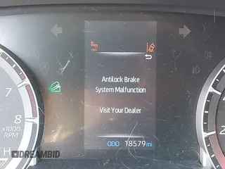 2022 Toyota Highlander LE with VIN 5TDBZRBH7NS569311, listed as a IAAI auction lot 42117066 with 18,579 mi miles and . Bid and sale history available at DreamBid. Image 15.