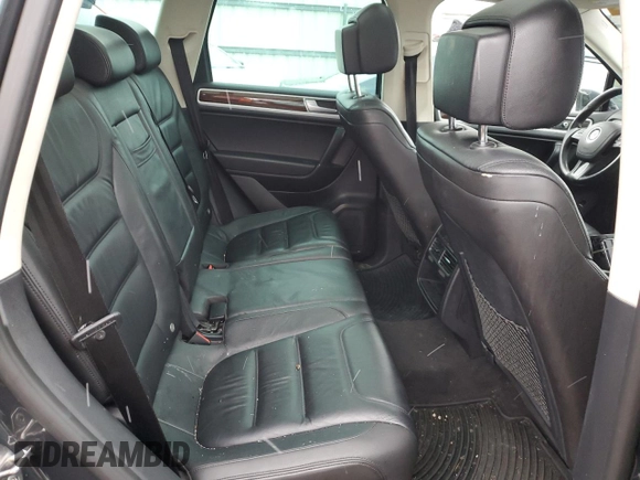 2015 Volkswagen Touareg Sport with VIN WVGEF9BP0FD003335, listed as a Copart auction lot 85151024 with 159,336 mi miles and Clean title. Bid and sale history available at DreamBid. Image 11.