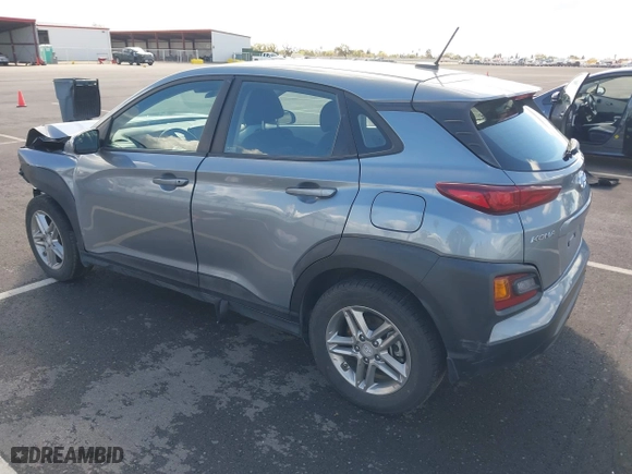 2020 Hyundai Kona SE with VIN KM8K1CAA7LU591838, listed as a IAAI auction lot 41789001 with 141,602 mi miles. Bid and sale history available at carsss.com. Image 3.