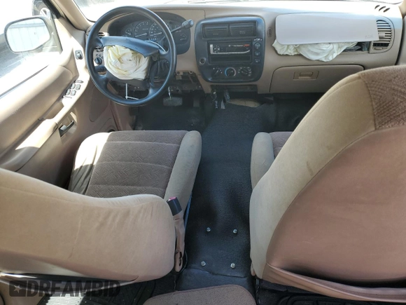 2000 Ford Explorer z VIN 1FMDU62X4YZA34304, wystawiony jako Copart lot #72740164 z przebiegiem 222 547 mil mil oraz Szkoda całkowita • Salvage title. Historia ofert i sprzedaży dostępna na DreamBid. Obrazek 8.