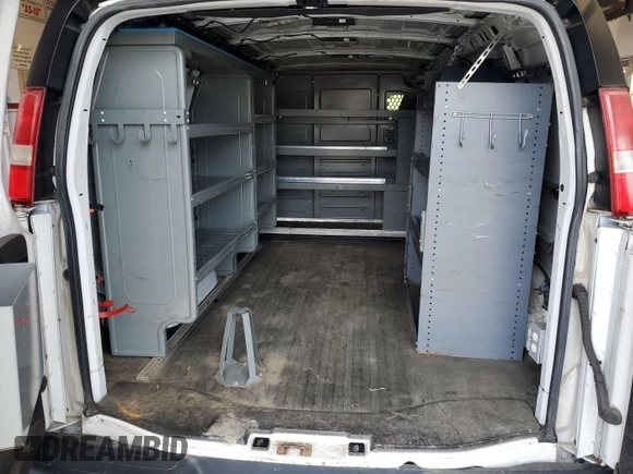 2017 Chevrolet Express Cargo с VIN 1GCWGAFF0H1275199, выставлен на аукционе IAAI как лот 42621702 с пробегом 171 974 миль миль и . История ставок и продаж доступна на DreamBid. Изображение 1.