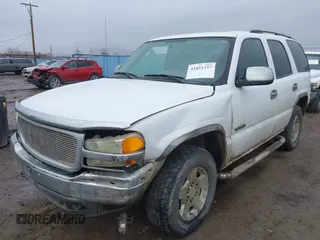 2004 GMC Yukon SLT with VIN 1GKEK13Z24J217392, listed as a IAAI auction lot 41851257 with 1 mi miles. Bid and sale history available at carsss.com. Image 2.