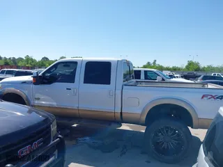 2014 Ford Super Duty F-250 SRW XL with VIN 1FT7W2BT2EEB61251, listed as a IAAI auction lot 41970563 with 244,184 mi miles. Bid and sale history available at carsss.com. Image 14.