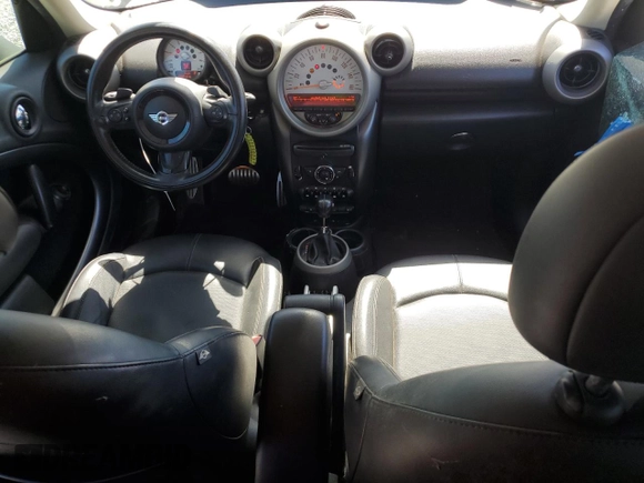 2012 MINI Countryman S with VIN WMWZC3C59CWL82258, listed as a Copart auction lot 49375545 with 131,846 mi miles and Clean Title. Bid and sale history available at DreamBid. Image 8.