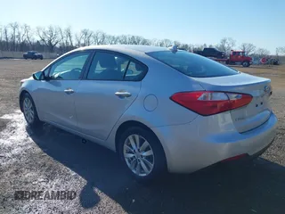 2016 Kia Forte LX with VIN KNAFX4A66G5471080, listed as a IAAI auction lot 41812751 with 57,686 mi miles. Bid and sale history available at carsss.com. Image 3.