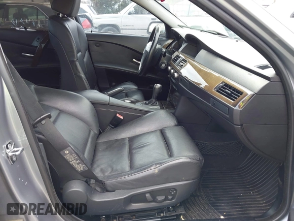 2005 BMW 5 Series 545i with VIN WBANB33555CN64724, listed as a IAAI auction lot 41715011 with 152,043 mi miles and . Bid and sale history available at carsss.com. Image 5.
