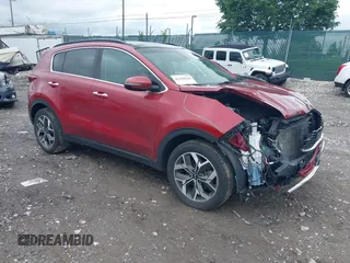 2020 Kia Sportage EX z VIN KNDPNCAC6L7631566, wystawiony jako IAAI lot #42298338 z przebiegiem 37 853 mil mil oraz . Historia ofert i sprzedaży dostępna na DreamBid. Obrazek 1.