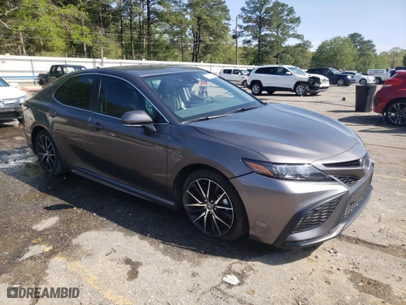 2024 Toyota Camry SE with VIN 4T1T11AK0RU891974, listed as a Copart auction lot 51246895 with 12,529 mi miles and Salvage Title. Bid and sale history available at carsss.com. Image 4.