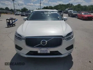 2018 Volvo XC60 Momentum with VIN YV4102RK3J1028422, listed as a Copart auction lot 54896185 with Not Provided miles and Salvage Title. Bid and sale history available at DreamBid. Image 5.