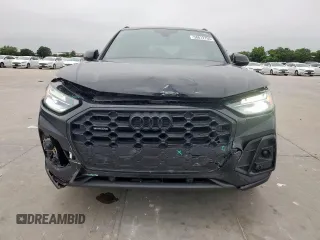 2024 Audi Q5 S line Premium z VIN WA1GAAFY3R2114519, wystawiony jako Copart lot #58812795 z przebiegiem 5 562 mil mil oraz Szkoda całkowita • Salvage title. Historia ofert i sprzedaży dostępna na DreamBid. Obrazek 5.